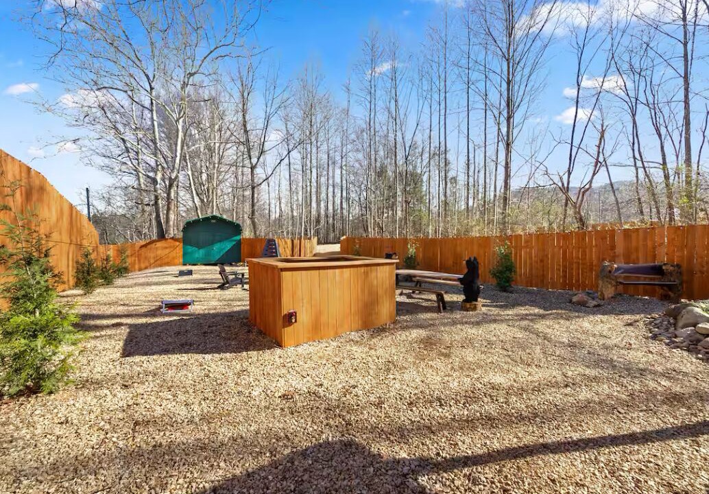 Photo of Outdoor in Rocky Grove