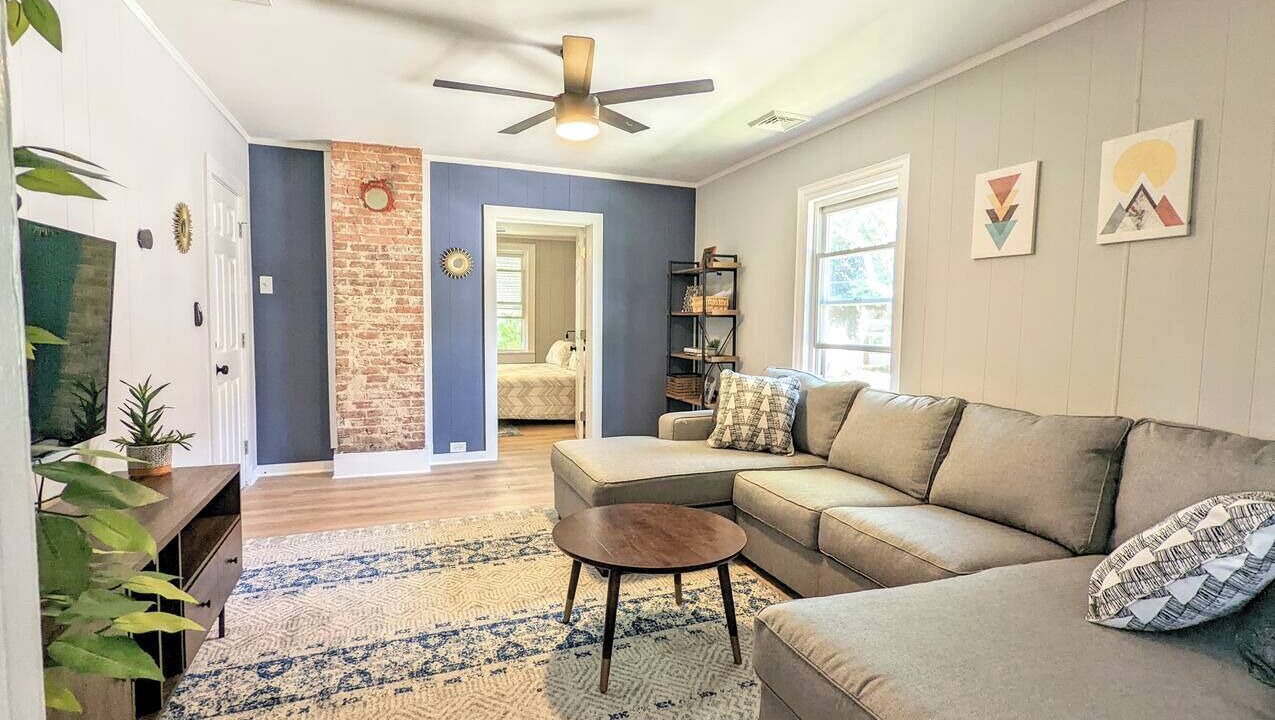 Photo of Livingroom in Ohio City
