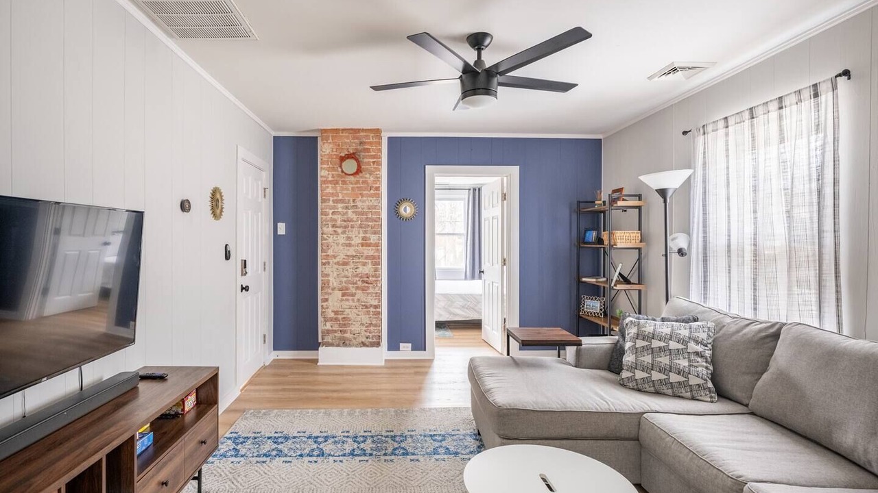 Photo of Livingroom in Ohio City