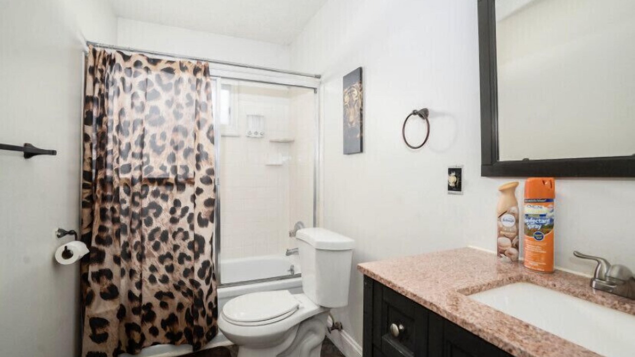 Photo of Bathroom in Taylor