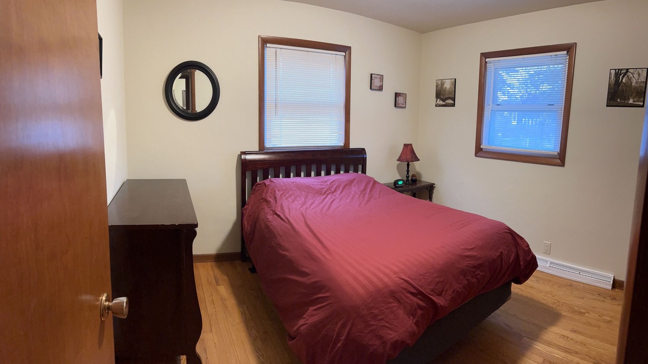 Photo of Bedroom in Manitowoc