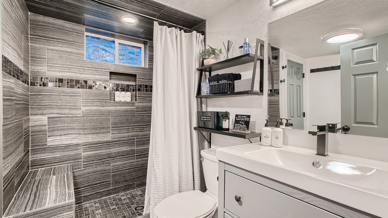 Photo of Bathroom in Lamar Heights Area