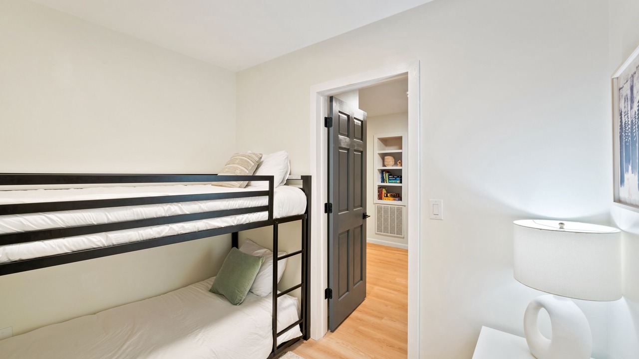Photo of Bedroom in Lost River