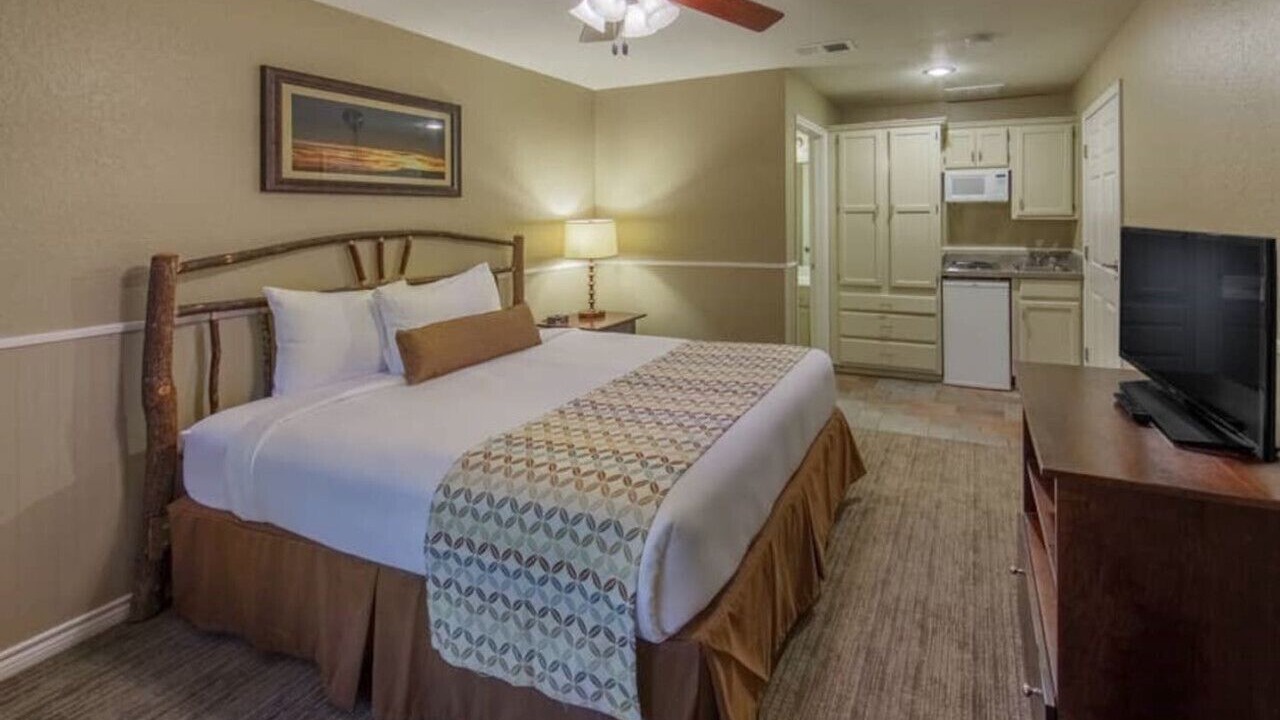 Photo of Bedroom in Flint