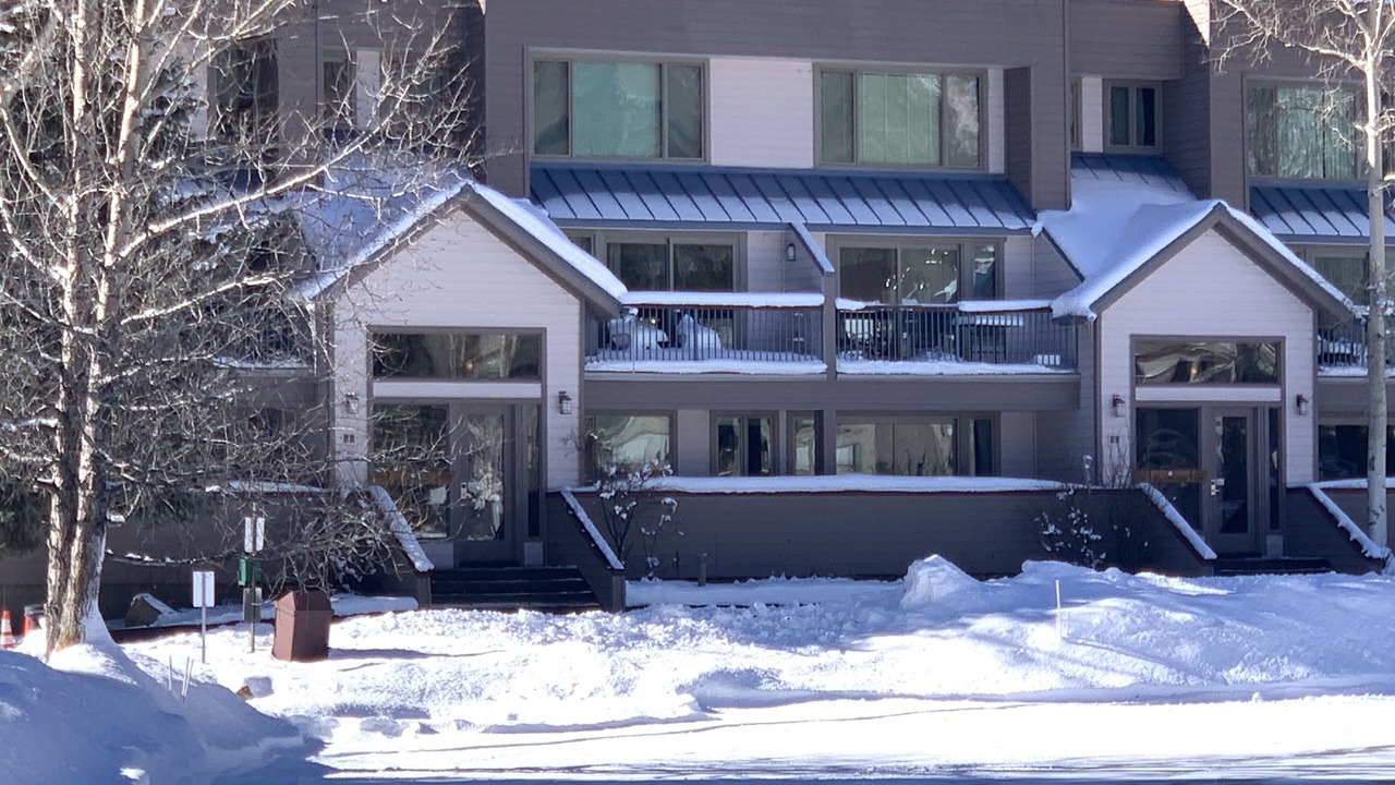Photo of Outdoor in Lakeside Village