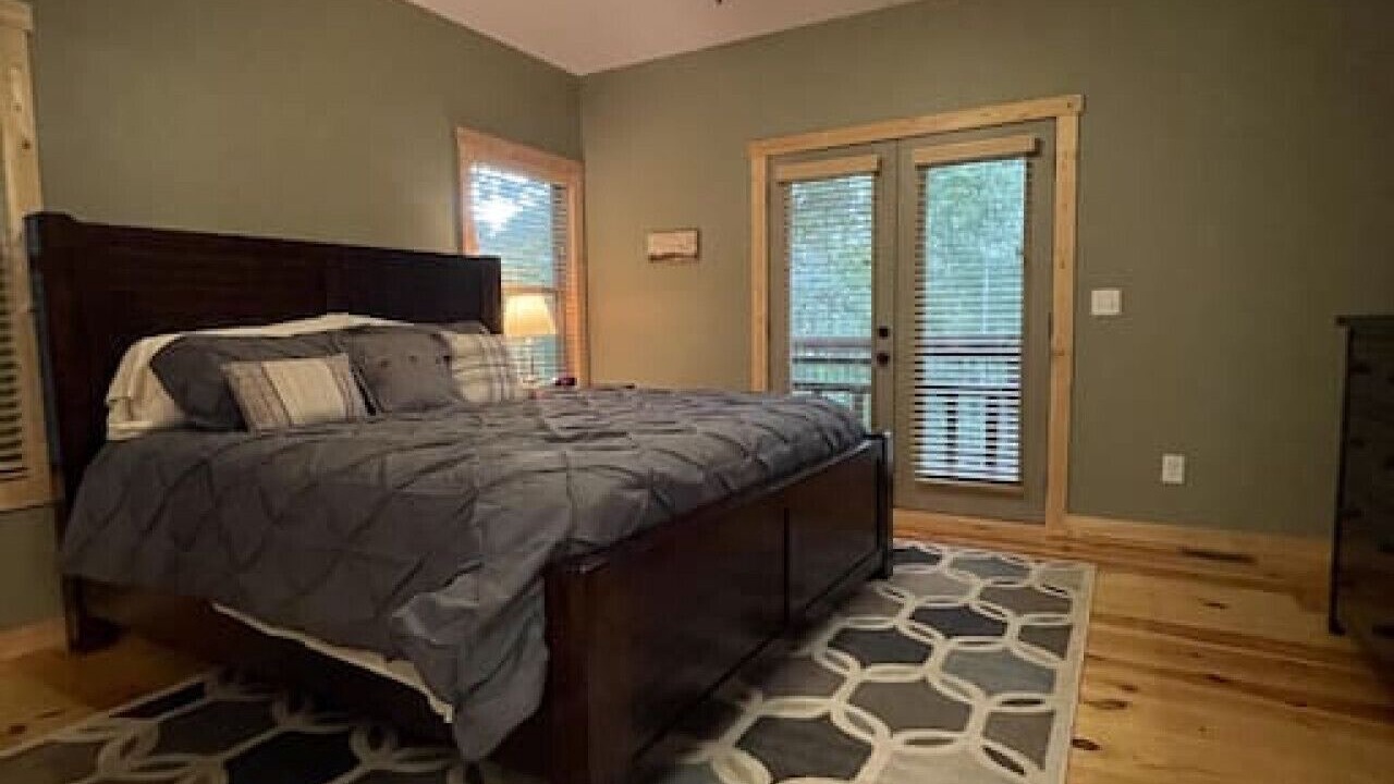 Photo of Bedroom in Ellijay