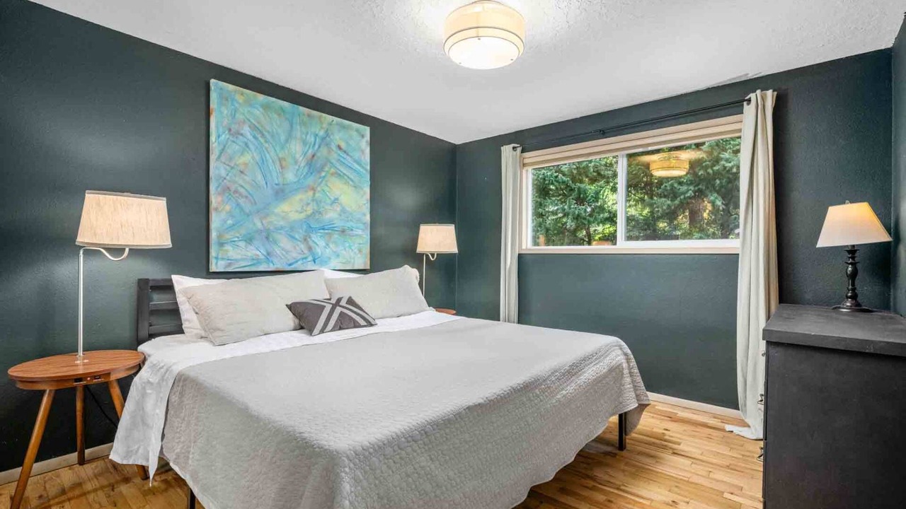 Photo of Bedroom in Oak Grove
