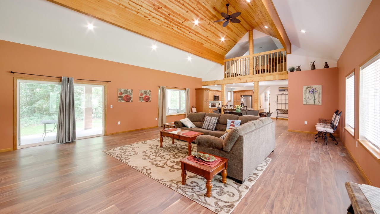 Photo of Livingroom in Harbert
