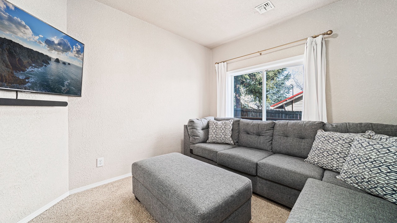 Photo of Bedroom in Downtown Klamath Falls