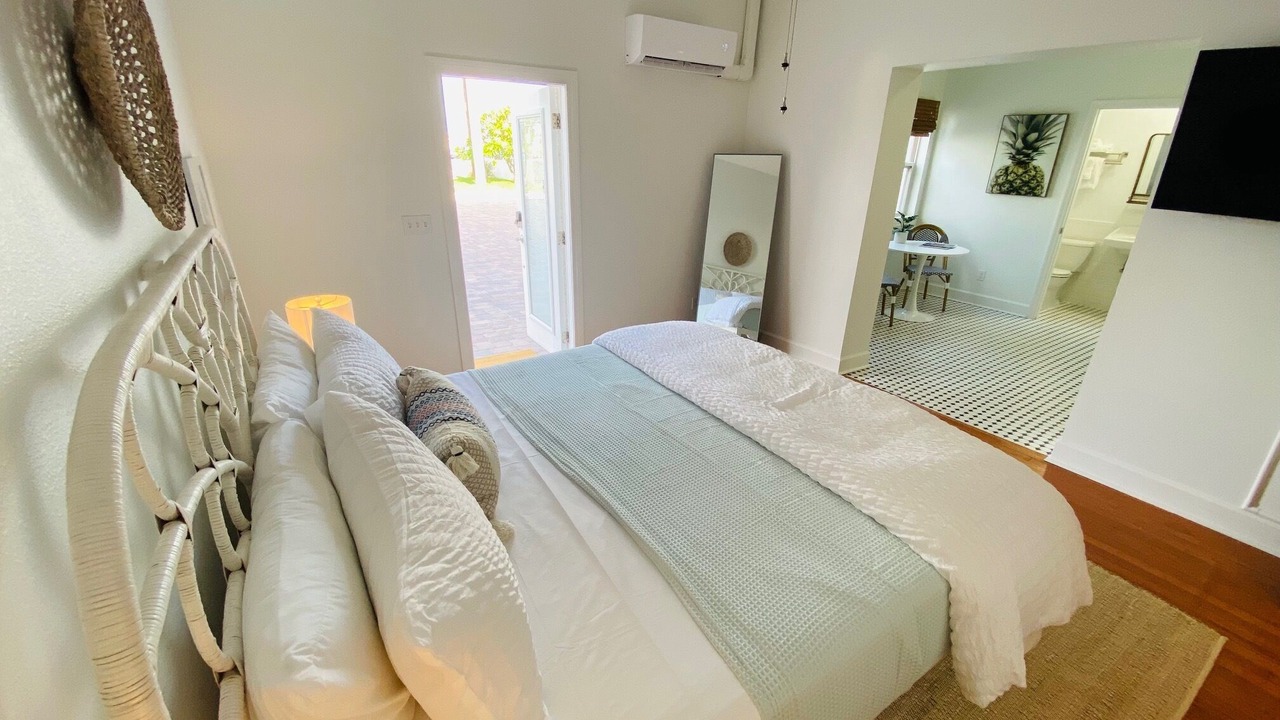 Photo of Bedroom in Pass-a-Grille Historic District