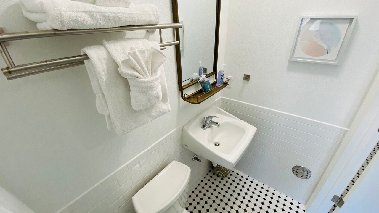 Photo of Bathroom in Pass-a-Grille Historic District