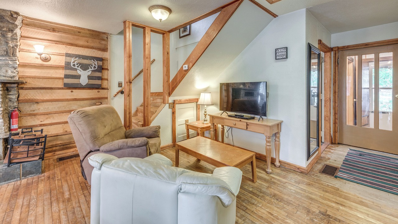 Photo of Livingroom in Cloudcroft