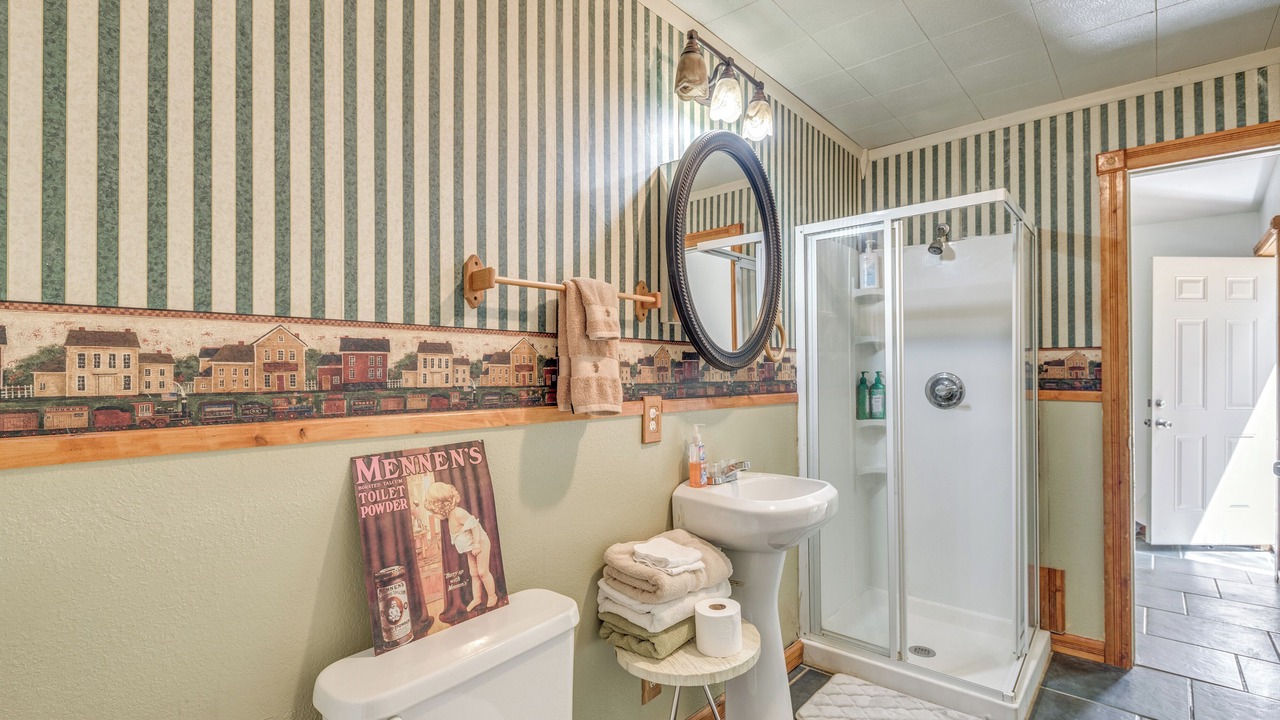 Photo of Bathroom in Cloudcroft