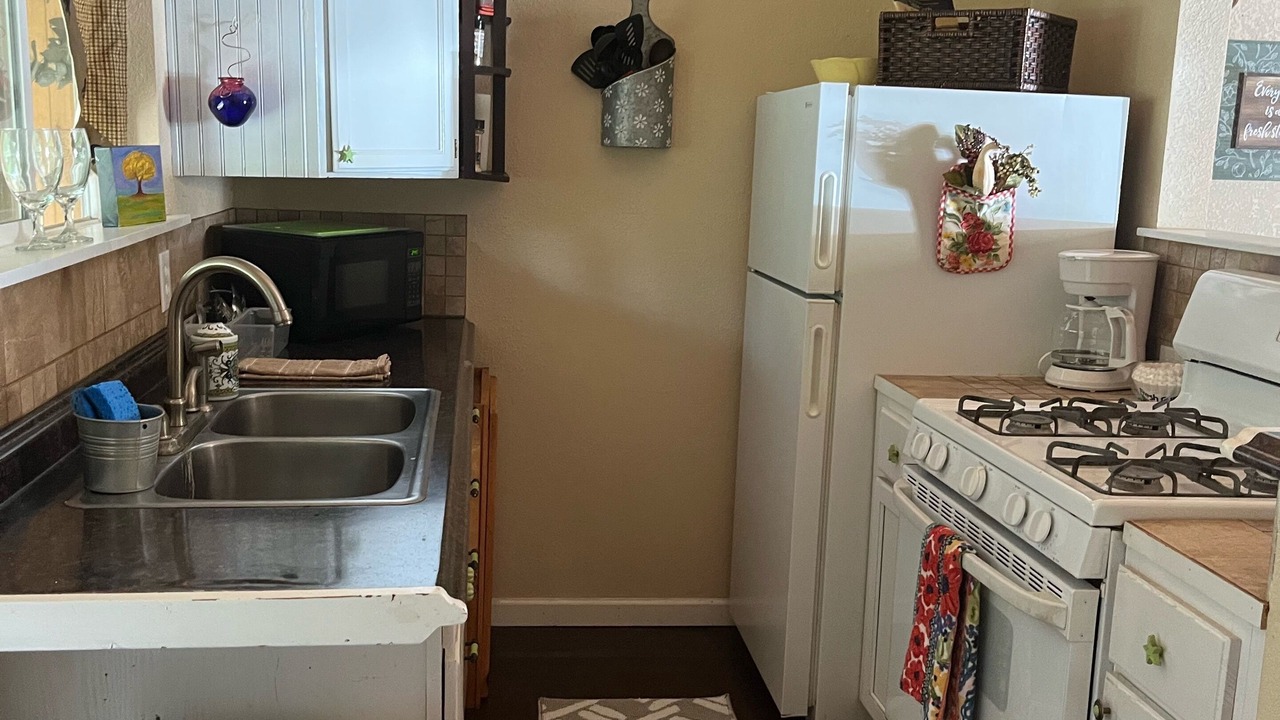 Photo of Kitchen in Drake