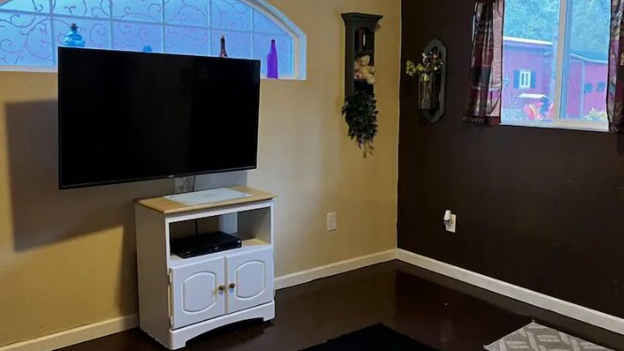 Photo of Bedroom in Drake
