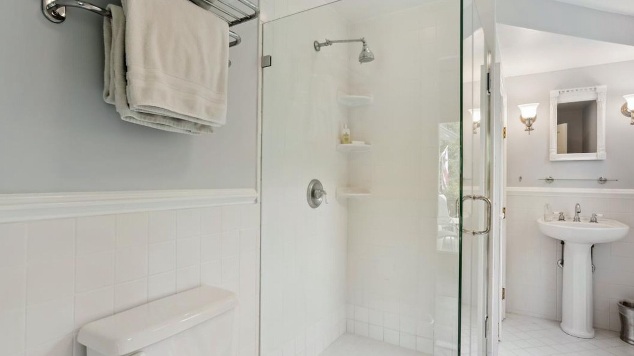 Photo of Bathroom in Unionville