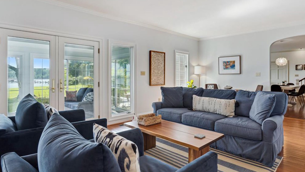 Photo of Livingroom in Unionville