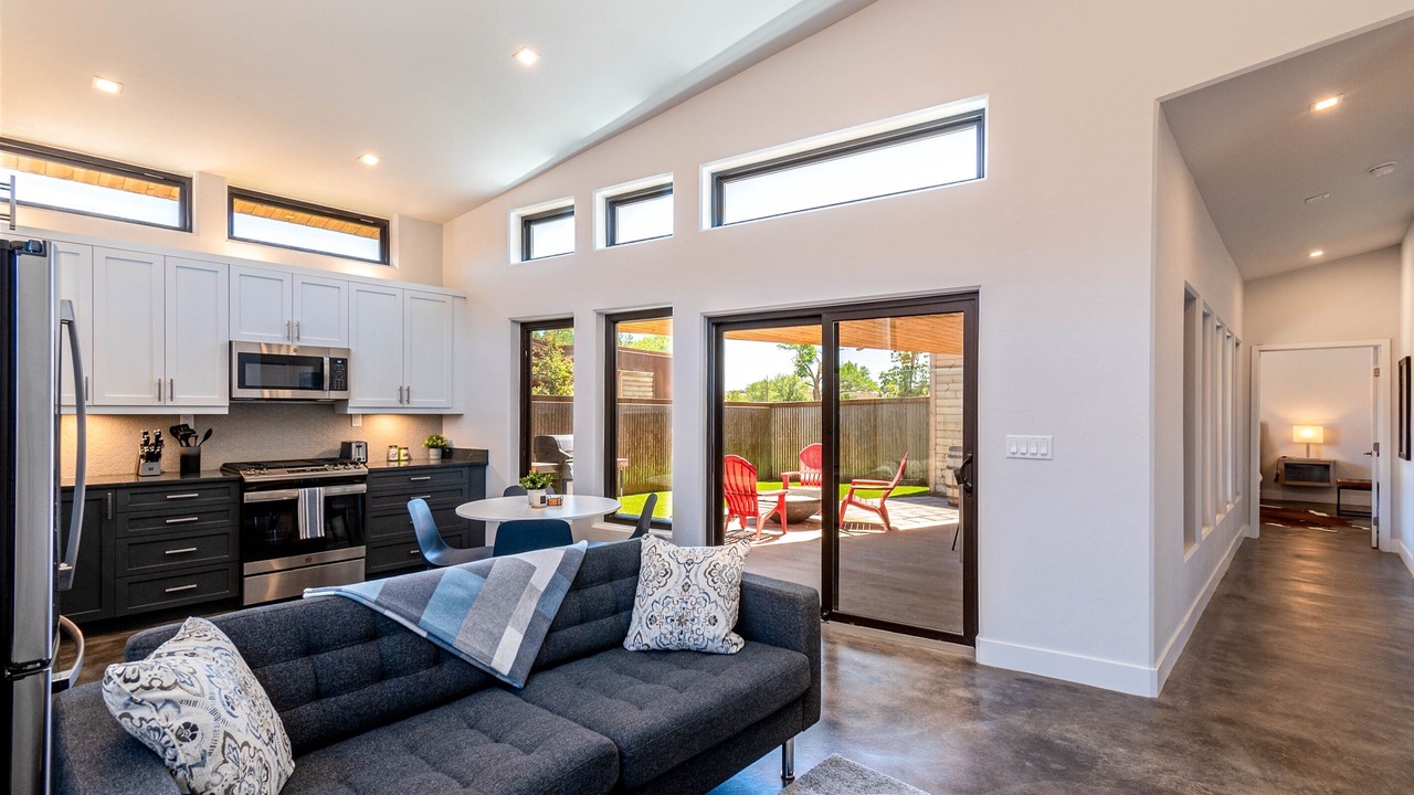Photo of Livingroom in Clifton