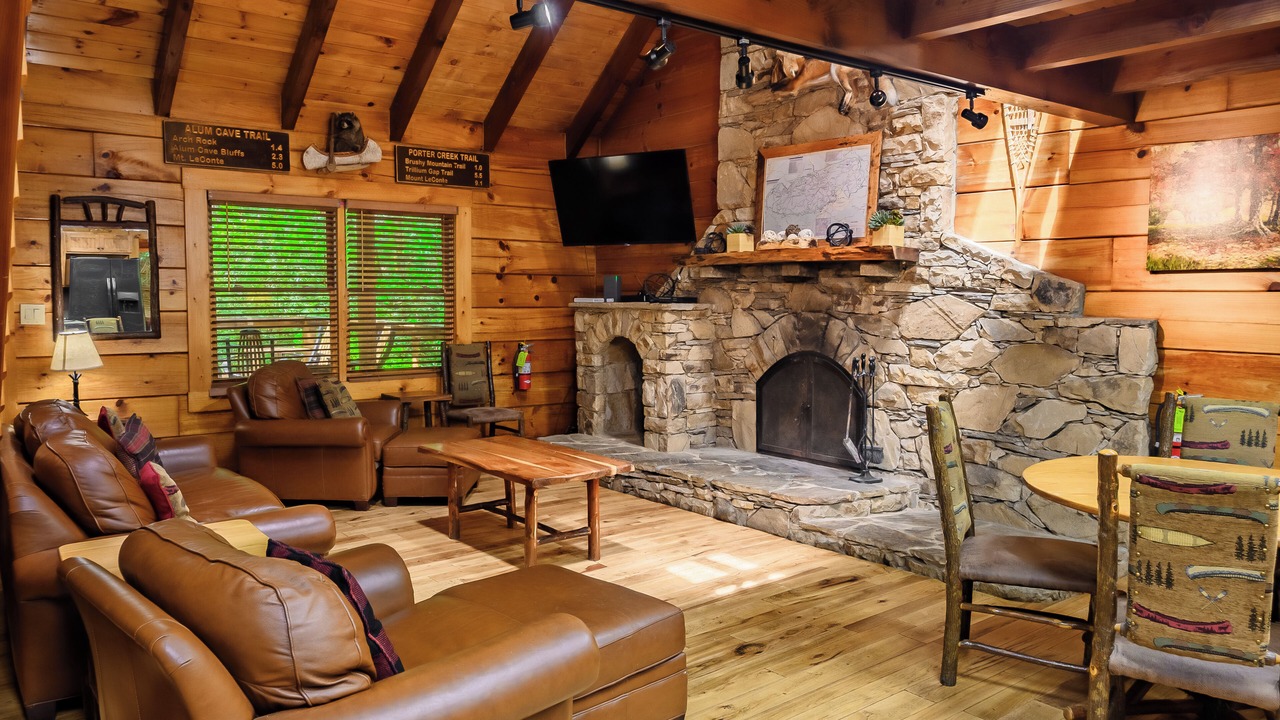 Photo of Livingroom in Rocky Grove