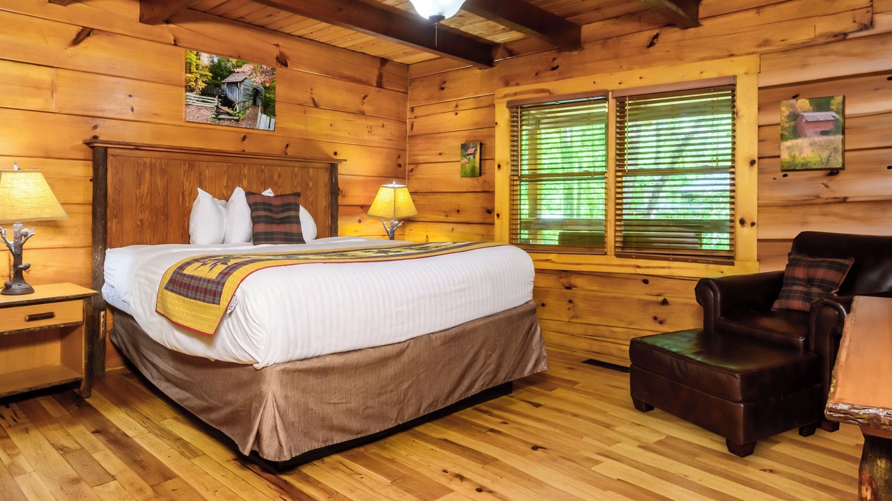 Photo of Bedroom in Rocky Grove