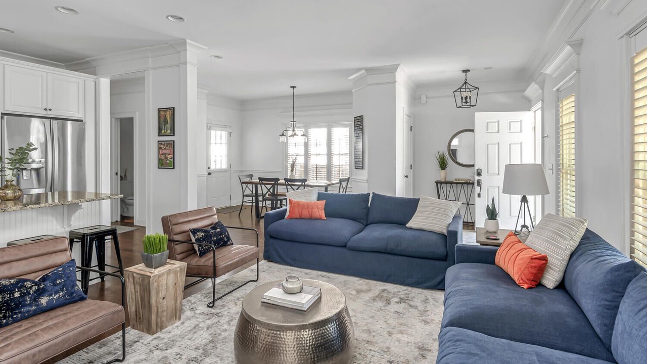 Photo of Livingroom in The Nations