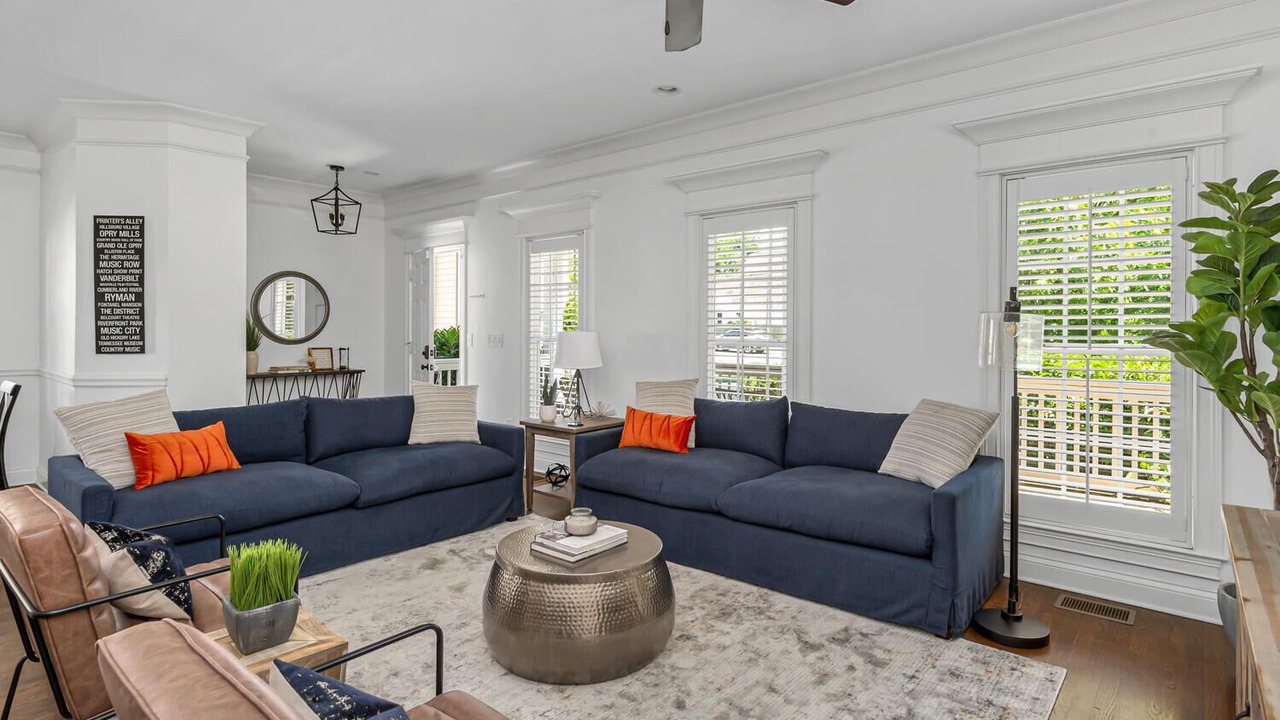 Photo of Livingroom in The Nations