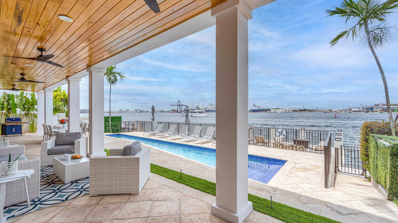 Photo of Outdoor in Harbour Inlet