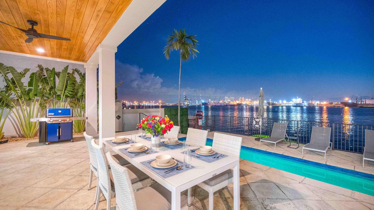 Photo of Outdoor in Harbour Inlet