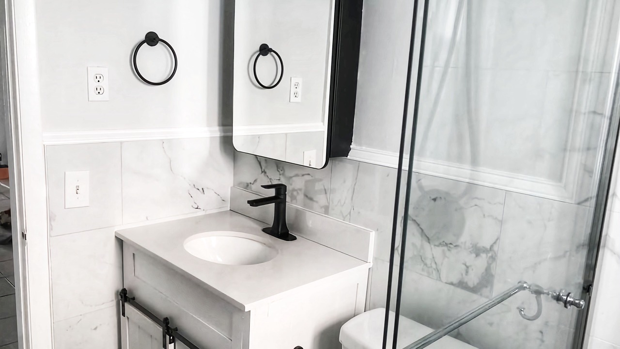 Photo of Bathroom in Poinciana Park