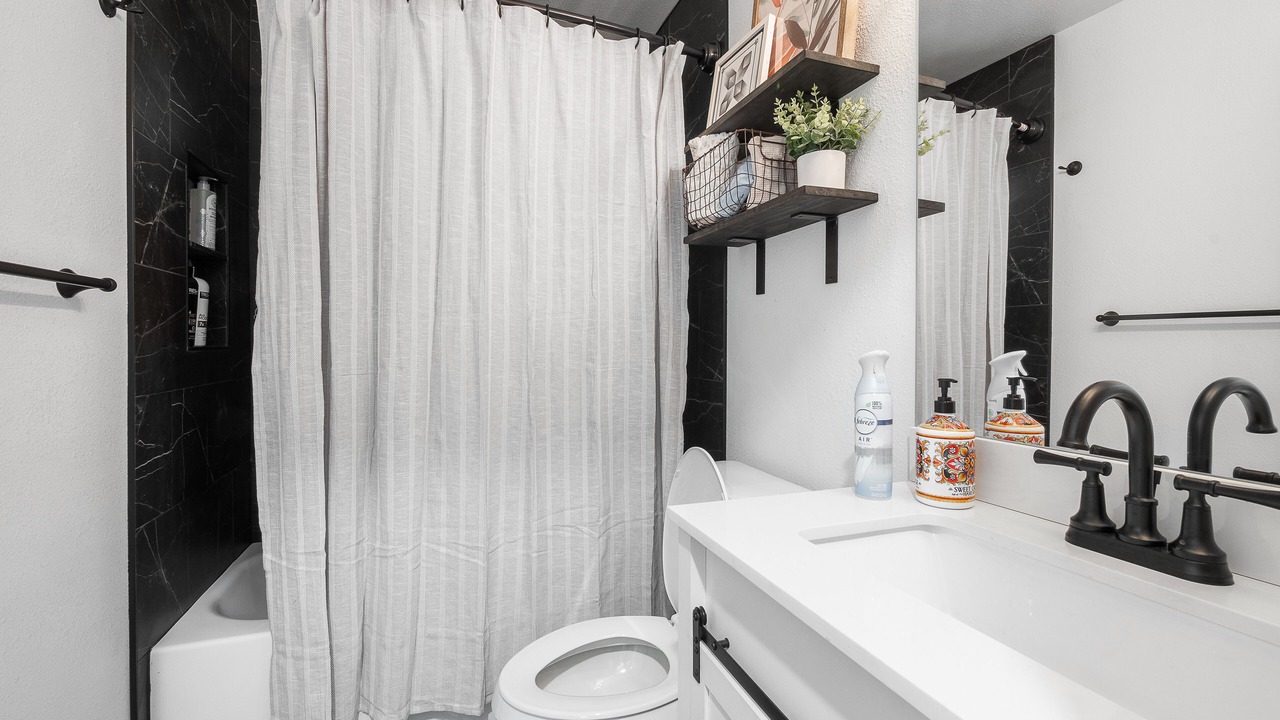 Photo of Bathroom in Dupont
