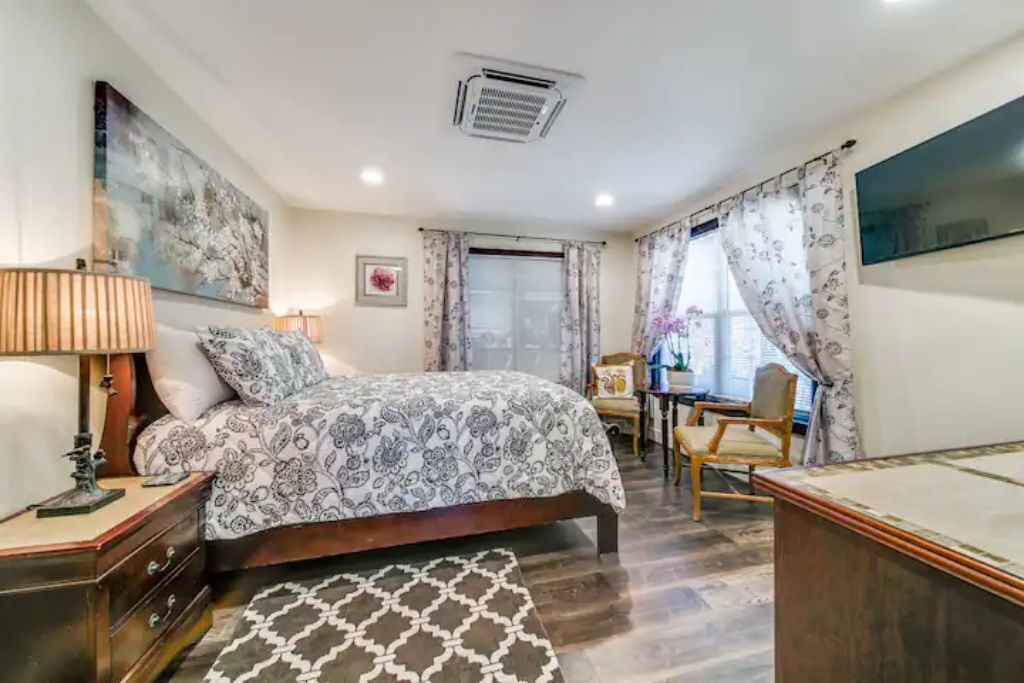 Photo of Bedroom in Universal City