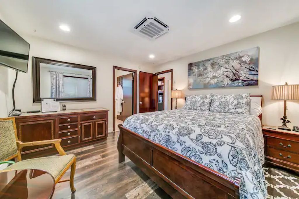 Photo of Bedroom in Universal City