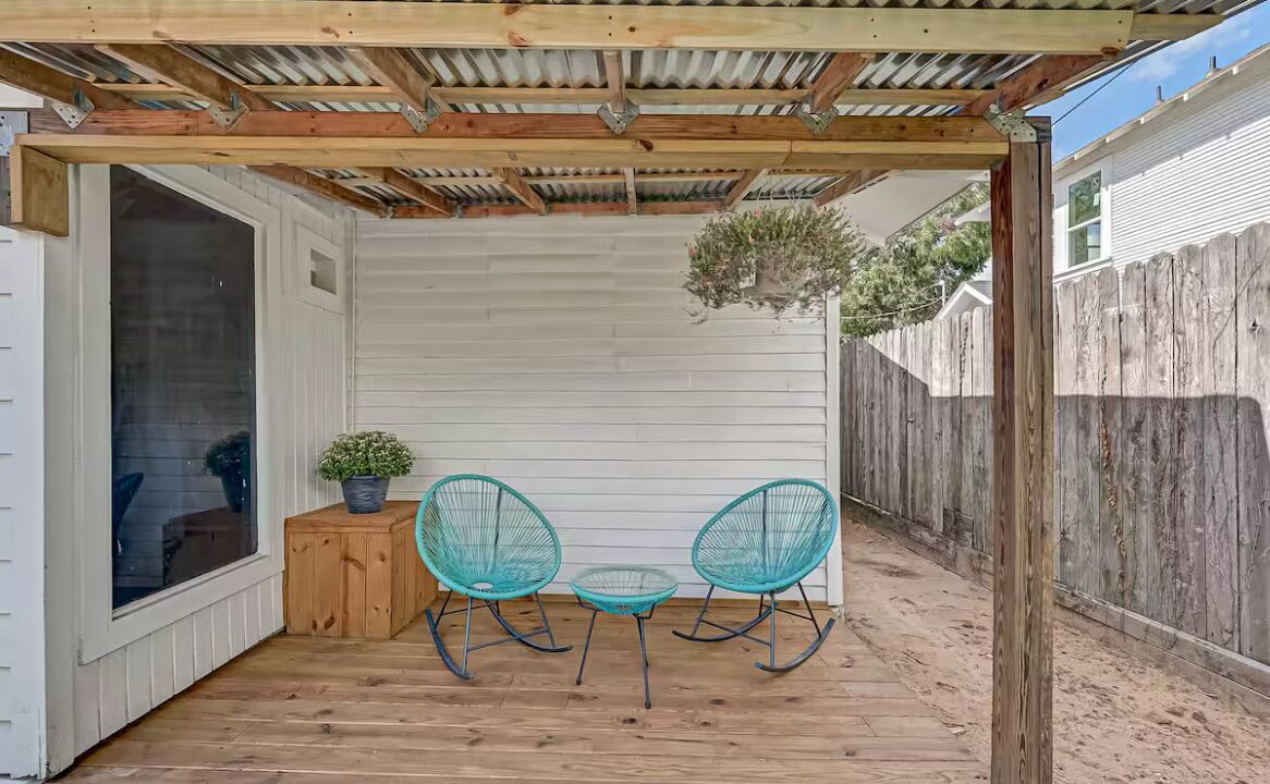 Photo of Patio Balcony in Neartown