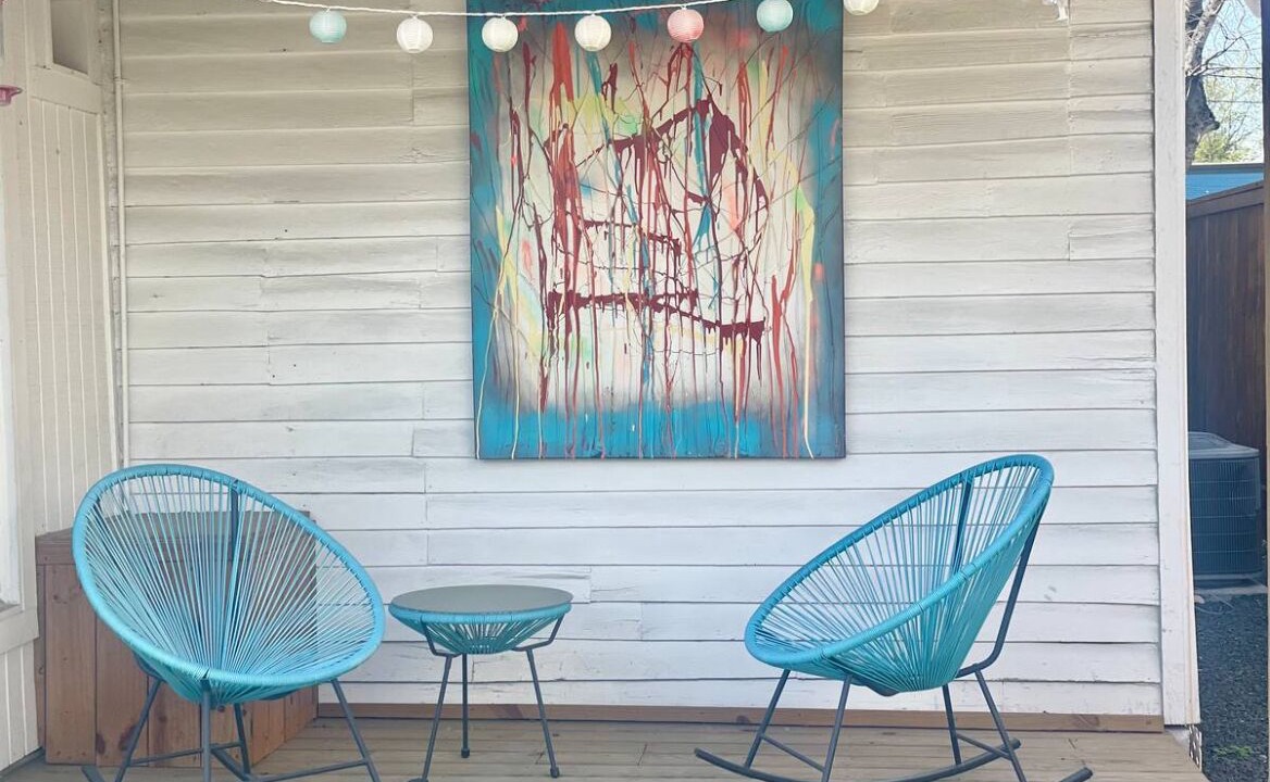 Photo of Patio Balcony in Neartown