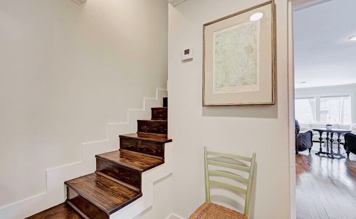 Photo of Bedroom in Neartown
