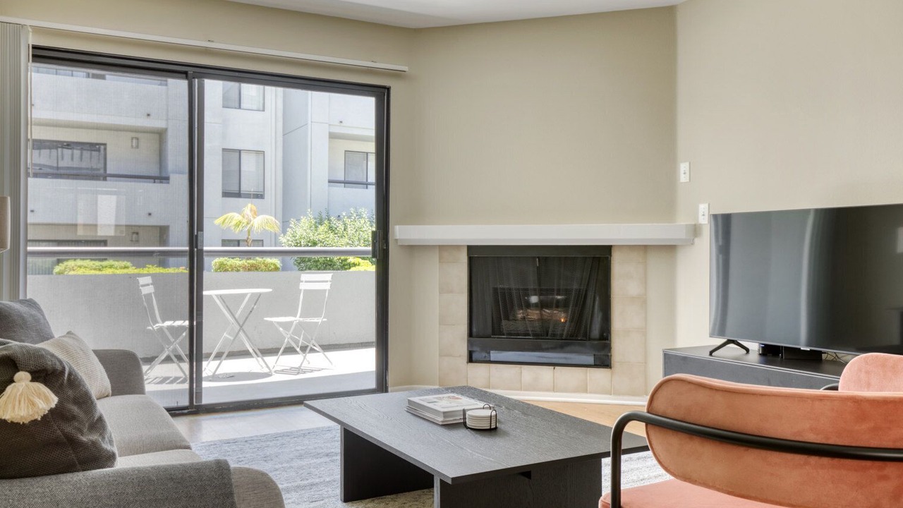 Photo of Livingroom in Downtown Burbank