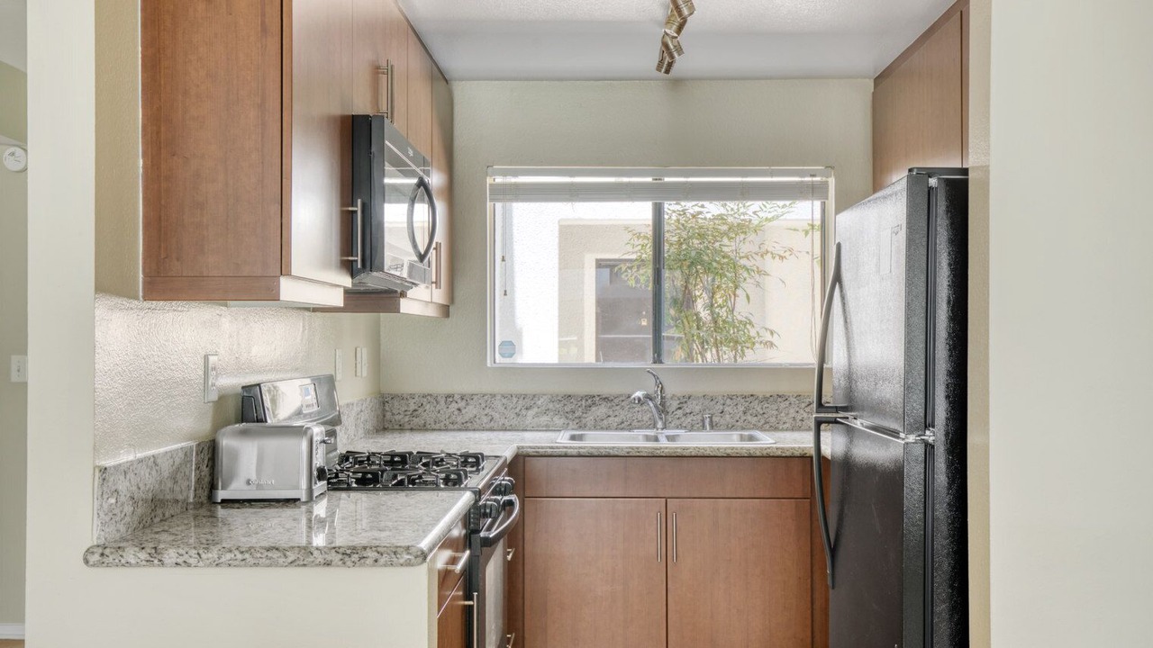 Photo of Kitchen in Downtown Burbank