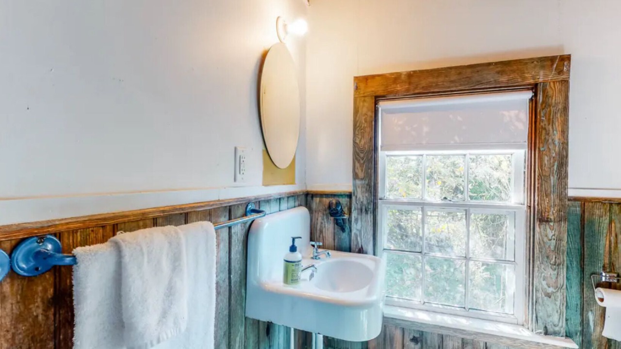 Photo of Bathroom in Siasconset