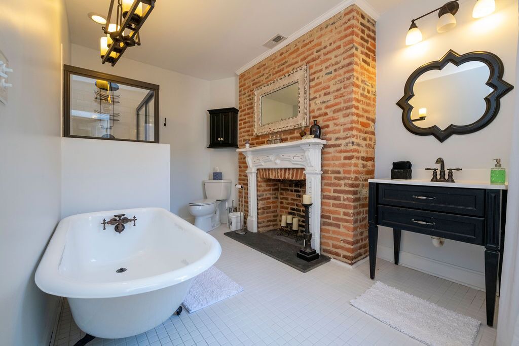 Photo of Bathroom in Fells Point