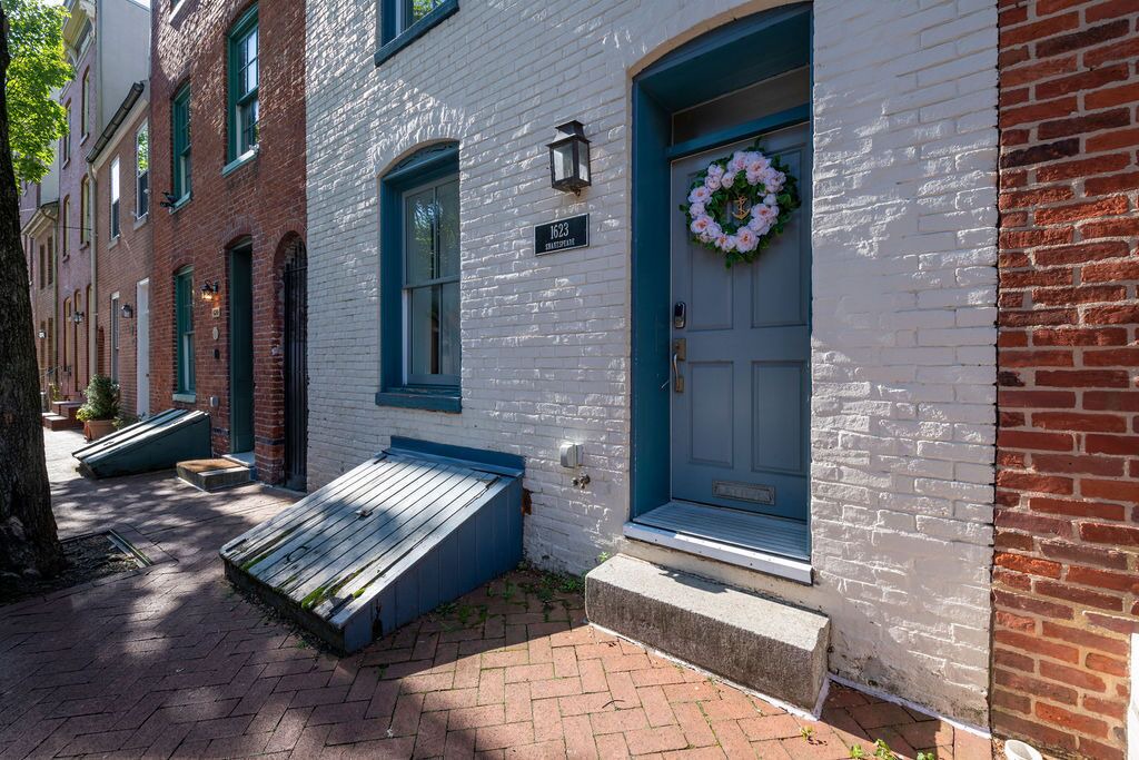 Photo of Outdoor in Fells Point