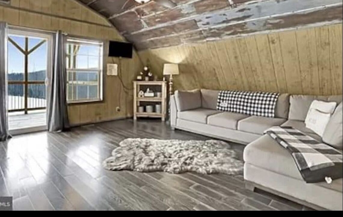 Photo of Livingroom in Wardensville