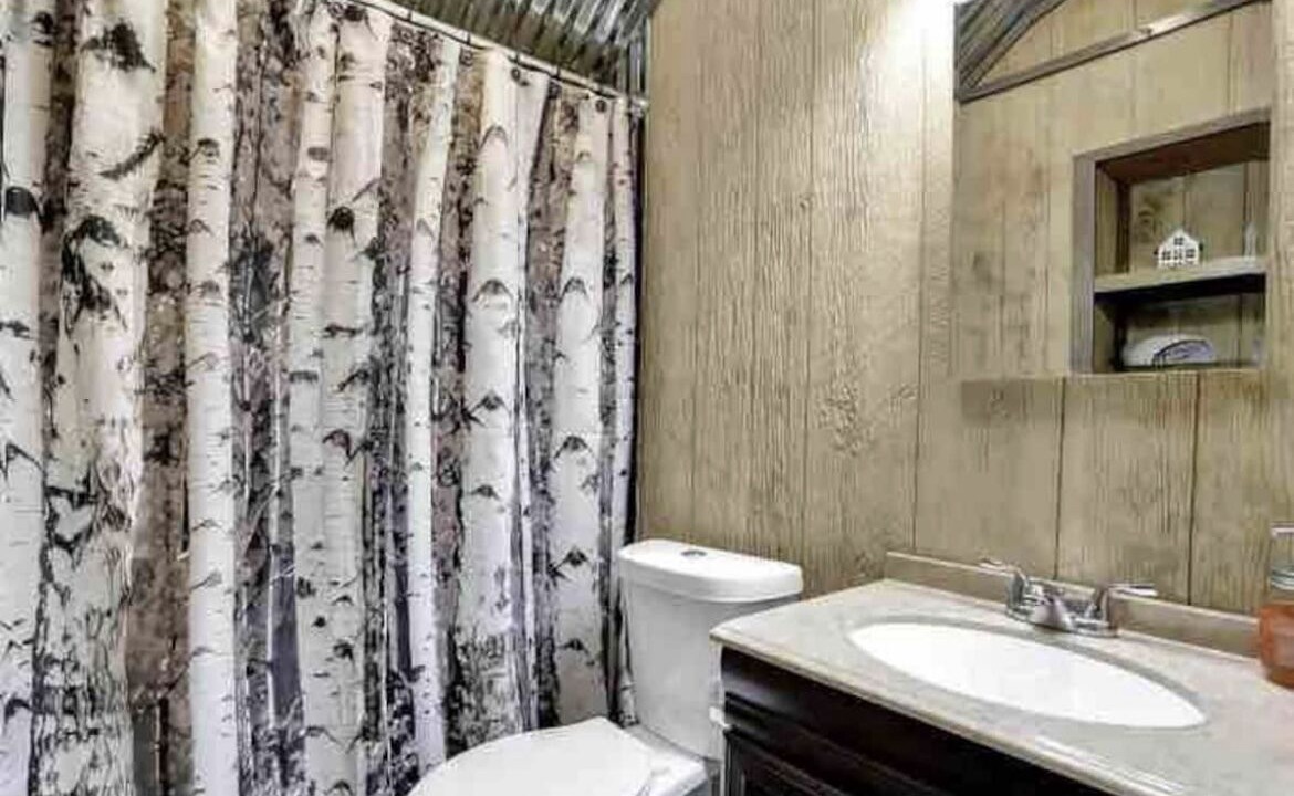 Photo of Bathroom in Wardensville