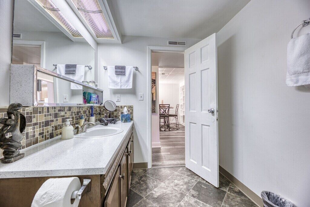 Photo of Bathroom in Edgewater