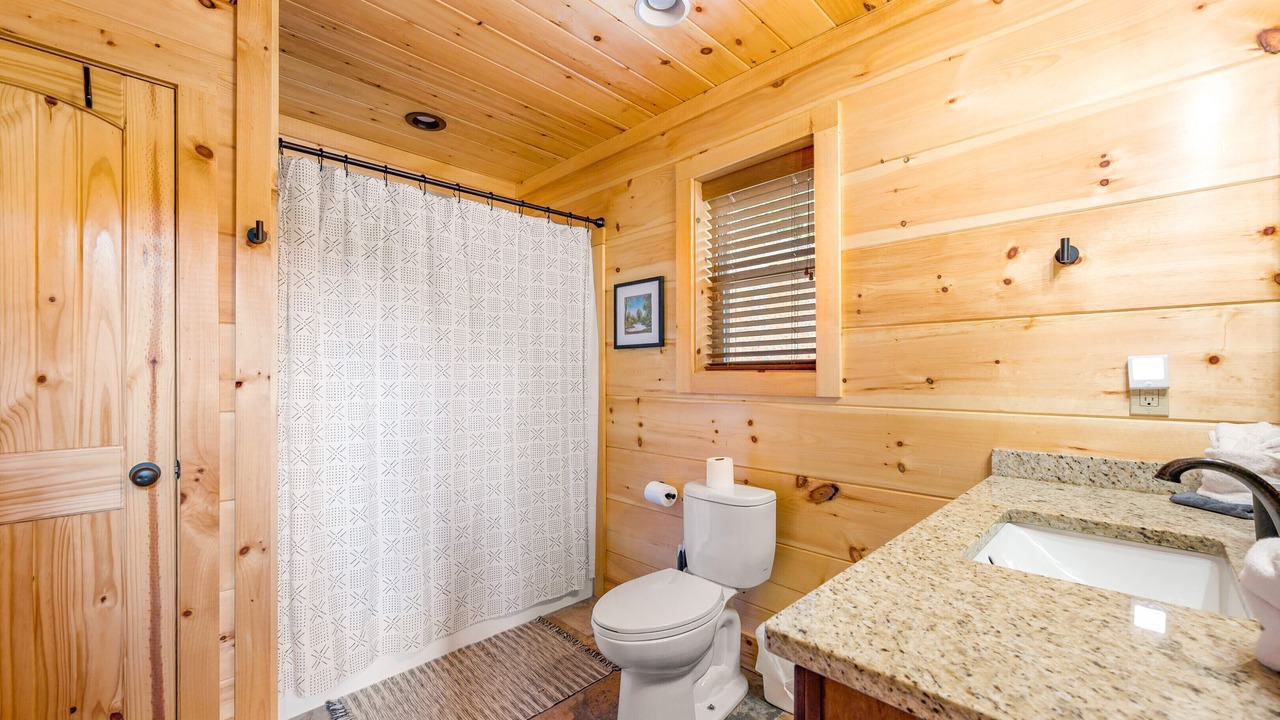Photo of Bathroom in Hemlock Hills