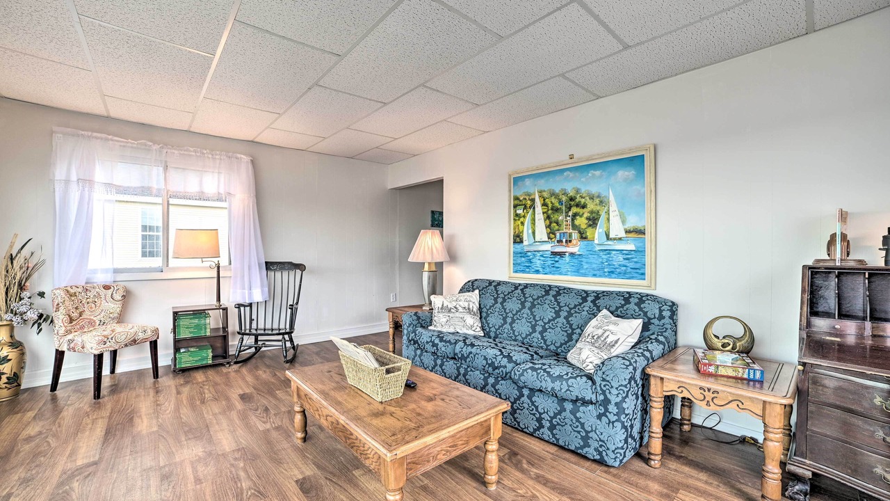 Photo of Livingroom in St Ignace