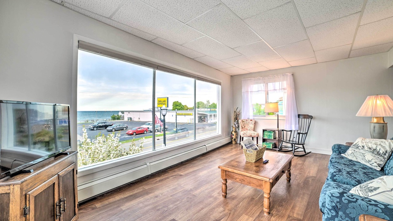 Photo of Livingroom in St Ignace