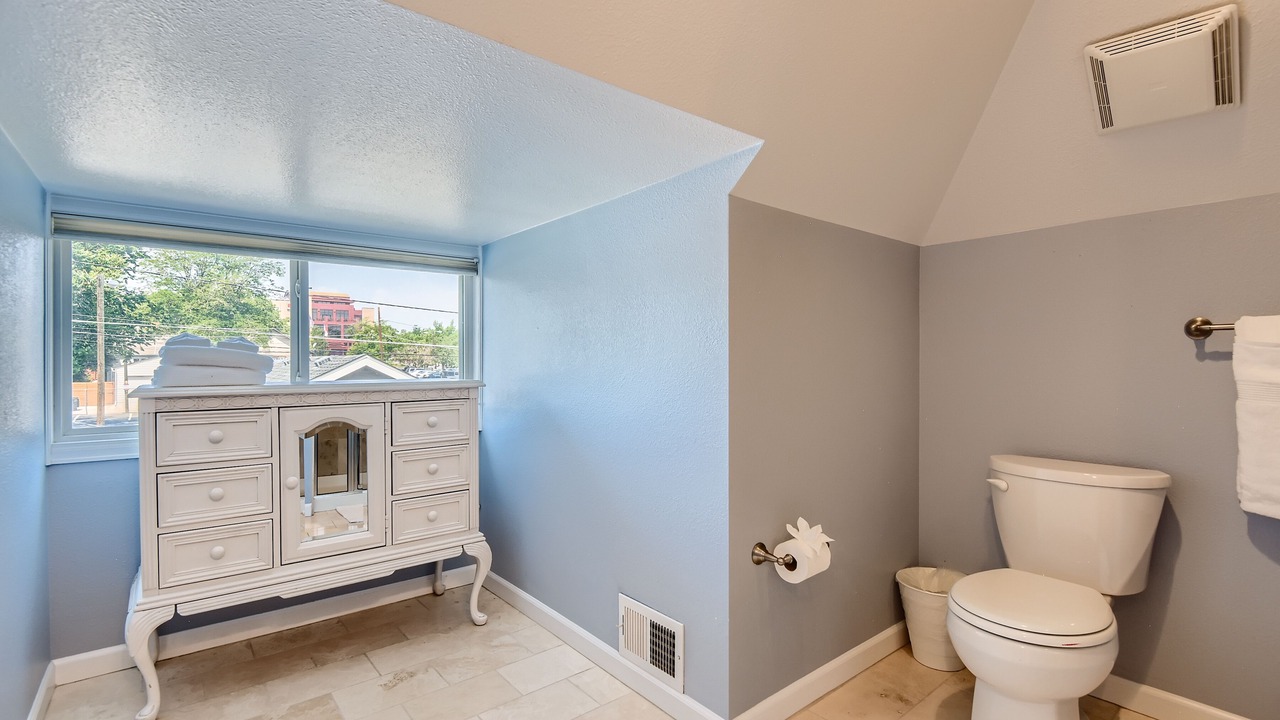 Photo of Bathroom in Sunnyside
