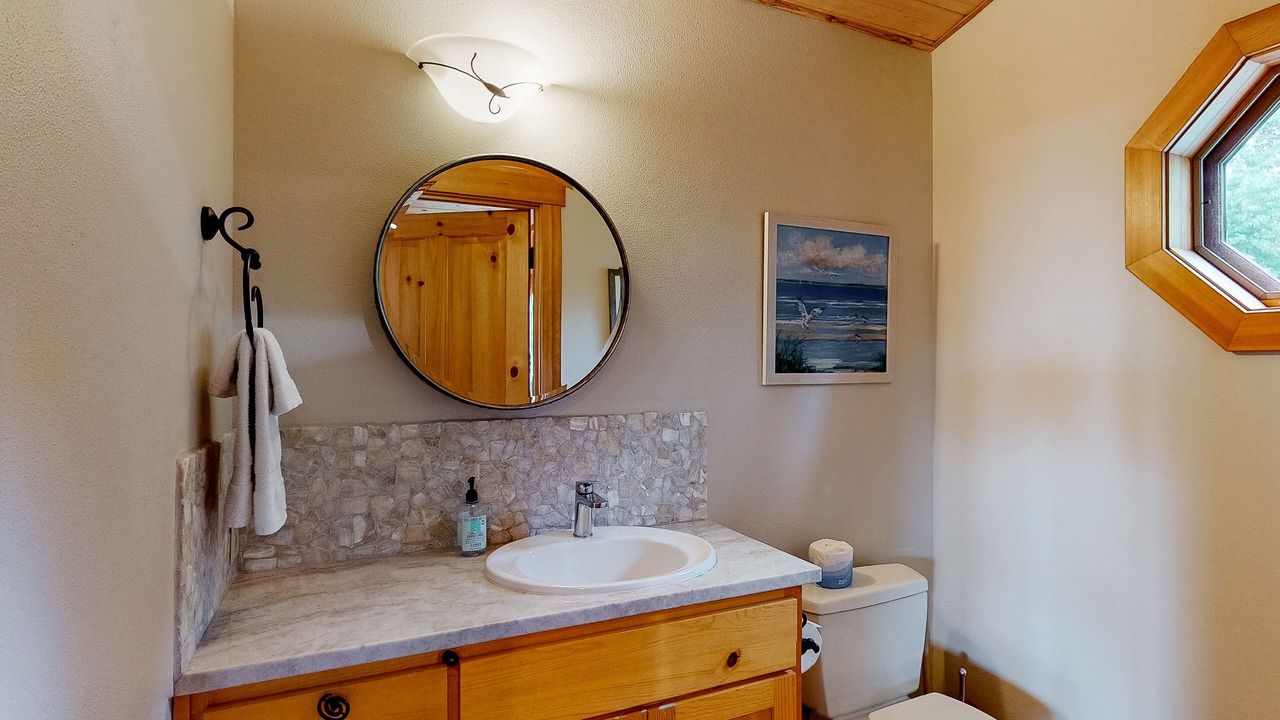 Photo of Bathroom in Neahkahnie Beach