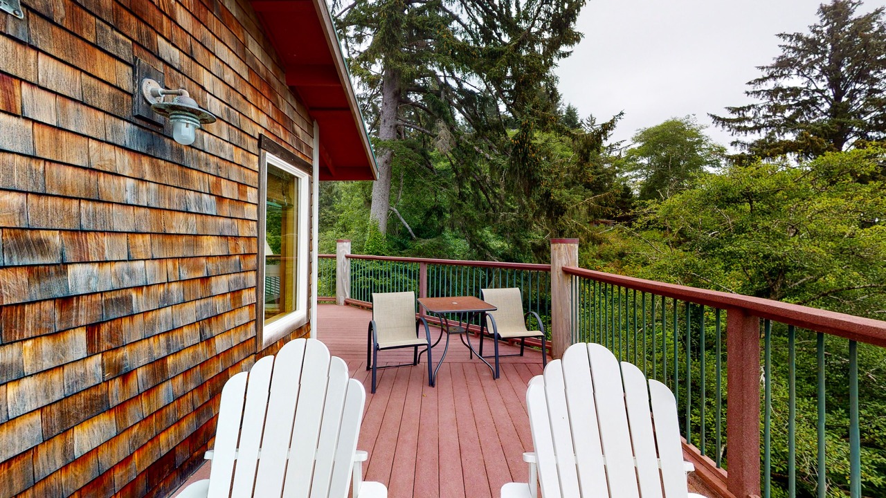 Photo of Patio Balcony in Neahkahnie Beach