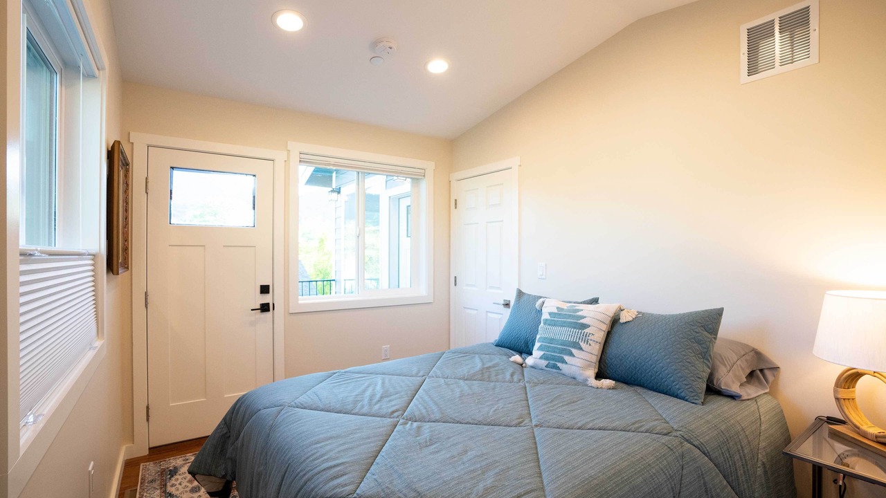 Photo of Bedroom in Golden